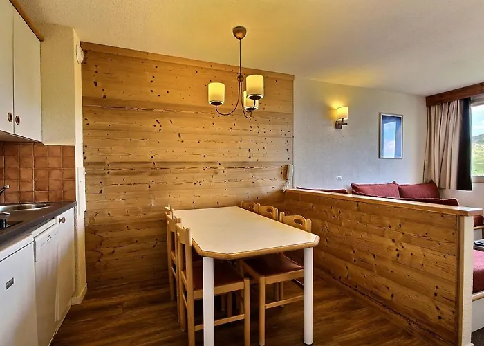 Апартаменты Au Pied Des Pistes Avec Balcon - 6 Pers - Fr-1-455-145 *